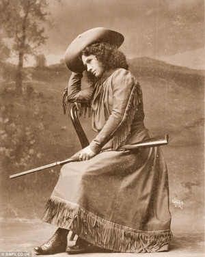 ... famed Wild West gunslinger Annie Oakley sold at auction for $293,000