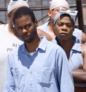 Still of Chris Rock and Tracy Morgan in The Longest Yard (2005)