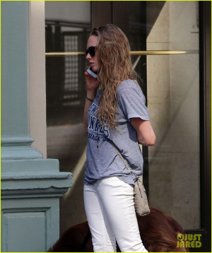 Amanda Seyfried Reveals Her Favorite 'Mean Girls' Quote