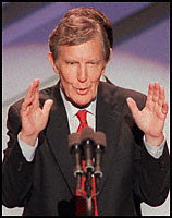 Morris Udall addresses the Democratic National Convention in July 1988 ...