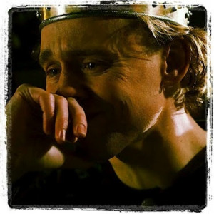 Tom Hiddleston | Prince Hal in Henry IV. Part Two, Act IV, Scene V ...