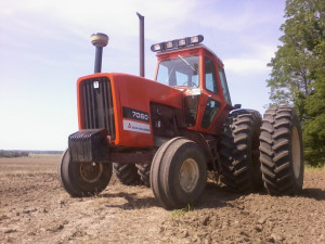 7020 Pulling Tractor