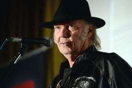 Watch Neil Young & Jack White Press A Vinyl Record Live on 'Fallon'