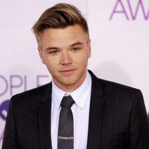 Brett Davern Picture 6