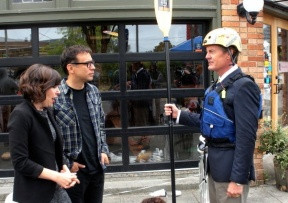 Here's a photo of actor Kyle MacLachlan on the set of the TV comedy ...