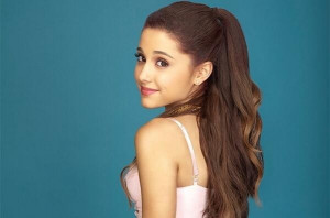Ariana Grande Leaked Nude Photos: Popstar in Naked Picture Scandal