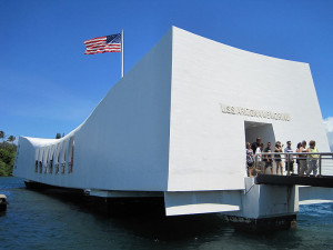Memorial do USS Arizona na base de Pearl Harbour, afundado no ataque ...