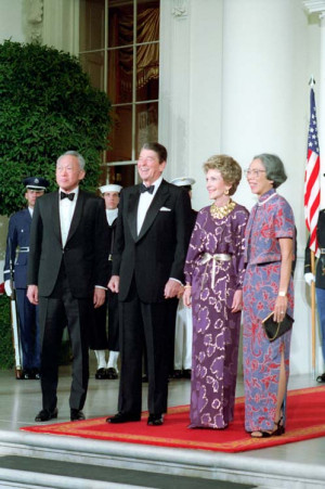 Yew and his wife with Ronald Reagan, the US president, and his wife ...