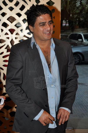 Ayub Khan snapped at 39 The Changing Room 39 Store Launch