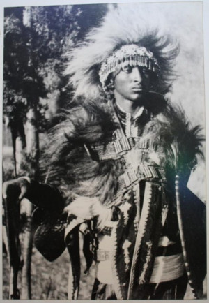 Description Tafari Makonnen dressed in warrior garments.jpg