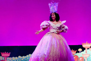 The Wizard Of Oz Glinda Bubble The wizard of oz