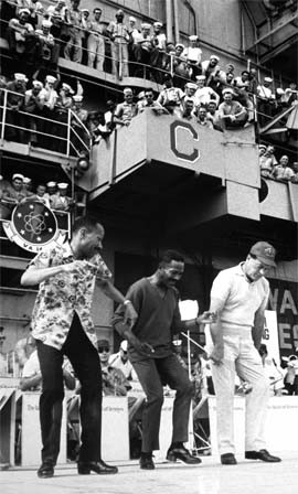 Comedian Bob Hope (right) with dancers Harold and Fayard Nicholas in a ...