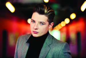 ... Love Me Again'. Su éxito es el final feliz de una vida llena de