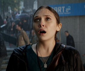 Godzilla: Elizabeth Olsen Shares “Eye-Popping” Experience