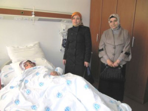 zoe chicco sideways cross necklace