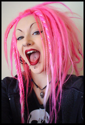 twiggy devour / Tumblr (cyber goth,pink dreads,cute,piercings,nose