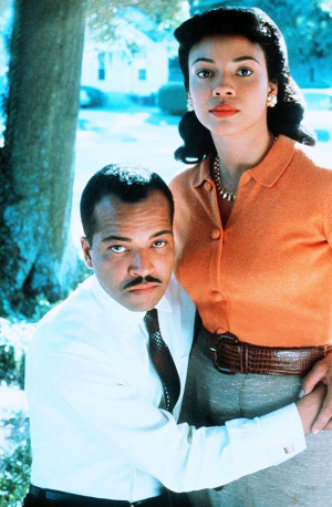Jeffrey Wright and Carmen Ejogo as Dr. Martin Luther King Jr. and ...
