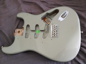 Thread: Mighty Mite Birdsey Maple Neck & Robert Cray Hardtail Body