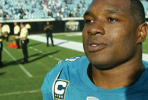 Maurice Jones-Drew holds out from mowing lawn until wife makes ...