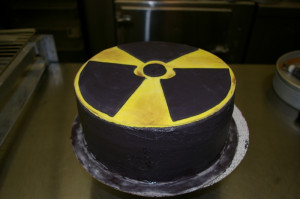 ladies and gentlemen, may I present to you, cake special weapons #2 ...