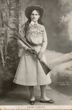 Photograph of Annie Oakley, 1899.
