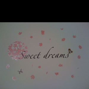 Sweet dreams' wall decor