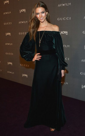 Posing for the cameras, Karlie Kloss was Gucci all over as she let ...