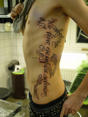 Rib+Cage+Tattoos+-tattoosformen-2011.blogspot.com+-Rib-Tattoo-Design ...