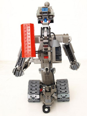 Short Circuit's Johnny Five On Auction Block Starting at $100,000 ...