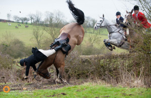 Cottesmore-fox-hunt-Ladywood-Lodge-28Feb12-173_xgaplus.jpg