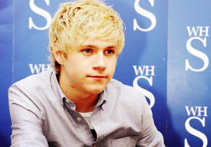 Niall Horan Photo Sholud...
