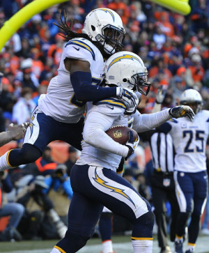 PHOTOS: Broncos vs. Chargers
