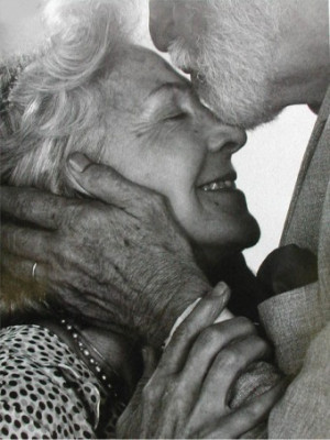 old_couple_in_love.jpg