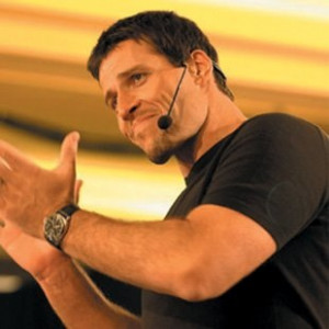 10 Tony Robbins Quotes to Live By