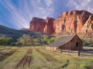 Capitol Reef National Park Utah us (click to view)