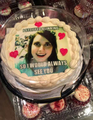 funny-picture-overly-attached-girlfriend-cake