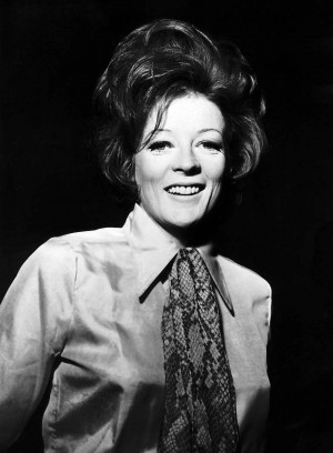 Maggie-Smith-maggie-smith-30735408-1520-2071.jpg