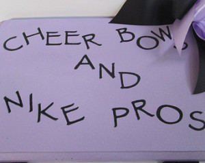 Popular items for cheer bow holder