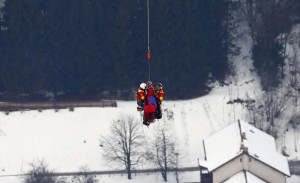 Lindsey Vonn Airlifted...