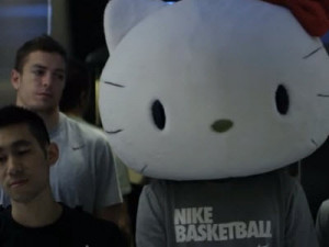 film-shows-jeremy-lin-evading-the-paparazzi-in-taiwan-dressed-as-hello ...