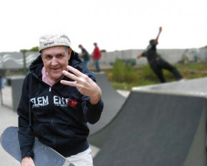skateboard_grandpa_old_man_skate_park_funny_humor_cool_haha_lol_rofl ...
