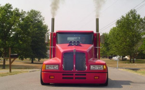 Turn Your Old Pickup Truck Into a Mini 18-Wheeler