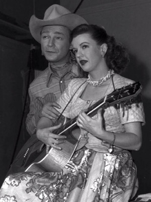 Roy Rogers and Dale Evans fashion style 40s 50s country western cowboy ...