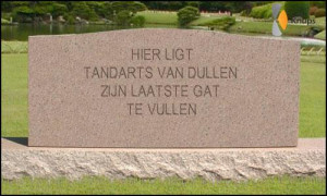 Afbeelding 153: Tandarts begraven