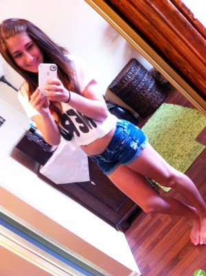 Home Ask Submit Twitter My Pictures Theme