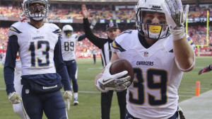 San Diego Chargers running back Danny Woodhead (39) heads over to give ...