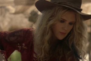 American Horror Story: Coven' Style: 7 Looks You Should Try From ...