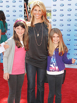 Spotted: Lori Loughlin’s Little Idols – Isabella and Olivia