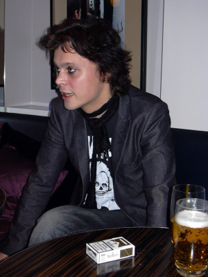 Ville Valo photoshoting during HIMOnline Interview 2005