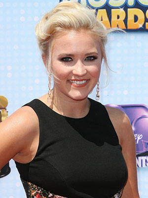 On Young and Hungry you play a food blogger. If you had to blog about ...